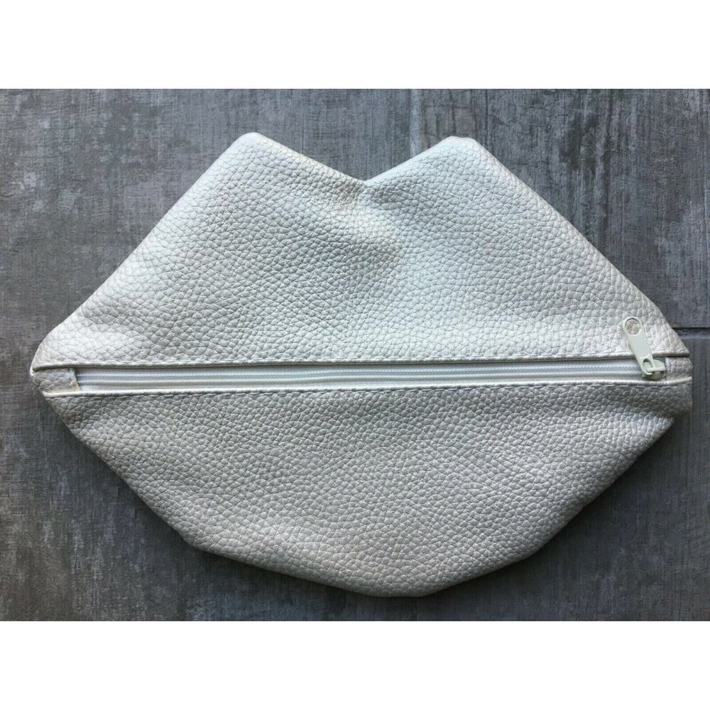 LIPS Makeup Bag Pearl White Shimmer Holiday Case Travel NEW Metallic RARE